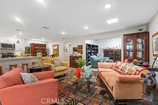 153 Avenida Majorca C C, Laguna Woods, CA 92637