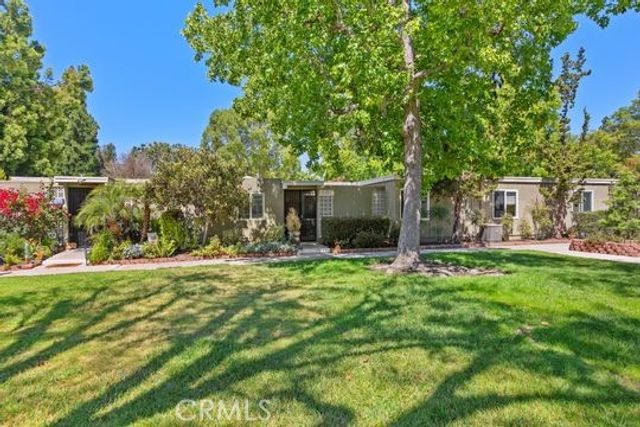 153 Avenida Majorca C C, Laguna Woods, CA 92637