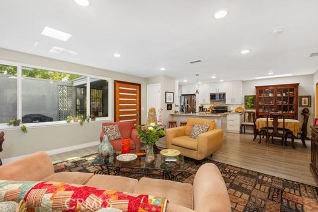 153 Avenida Majorca C C, Laguna Woods, CA 92637