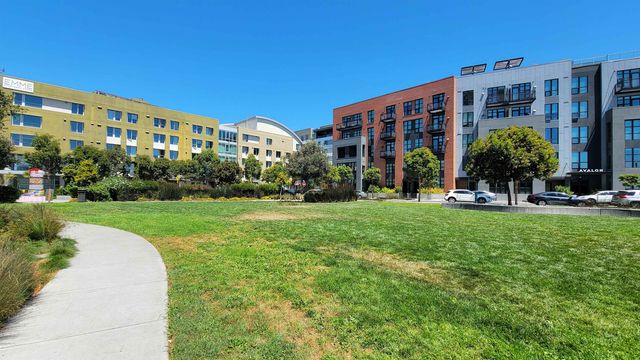 6363 Christie Ave 1915, Emeryville, CA 94608