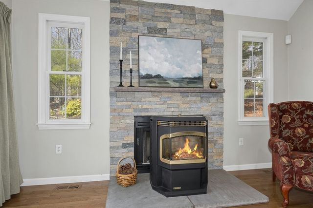 1 Heidi Lane, Grafton, MA 01519