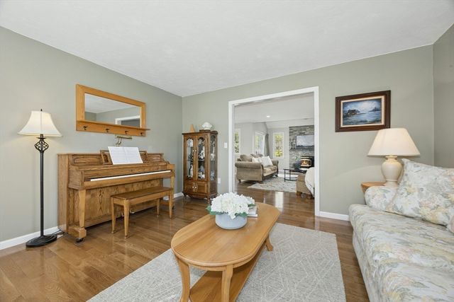 1 Heidi Lane, Grafton, MA 01519