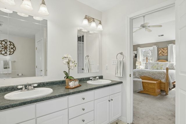 1 Heidi Lane, Grafton, MA 01519