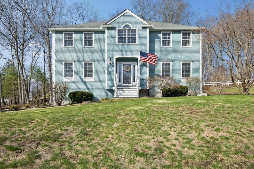 1 Heidi Lane, Grafton, MA 01519