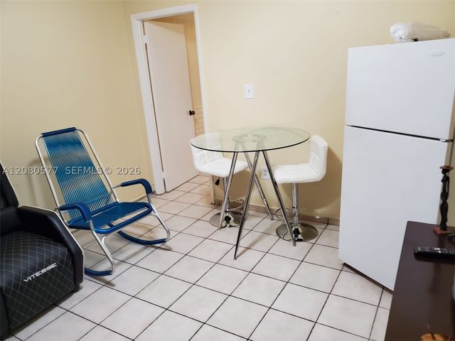 36 W 37th St, Hialeah, FL 33012