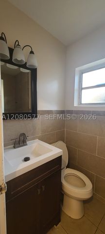 36 W 37th St, Hialeah, FL 33012