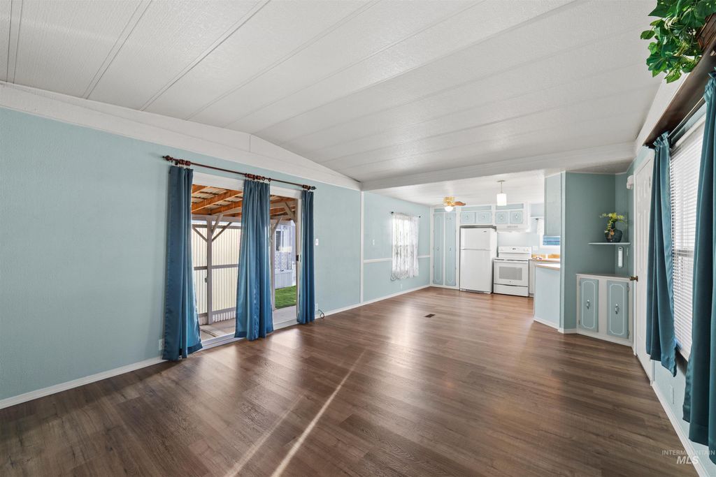 241 N. Checola Circle, Boise, ID 83713 photo 5