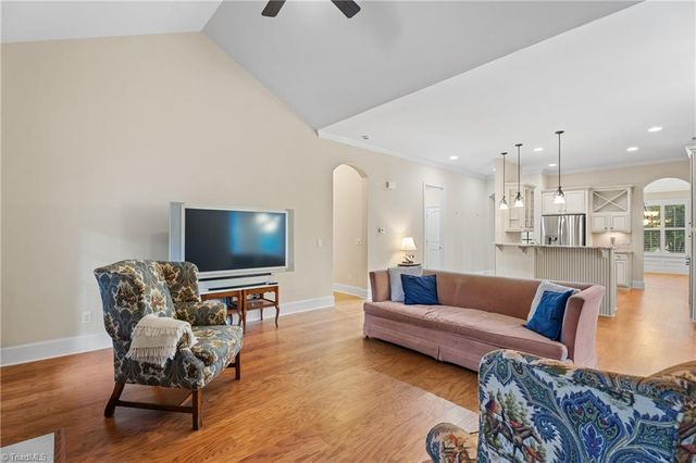 101 Mallard Glen Circle, Winston-salem, NC 27106