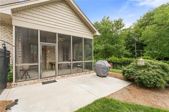 101 Mallard Glen Circle, Winston-salem, NC 27106