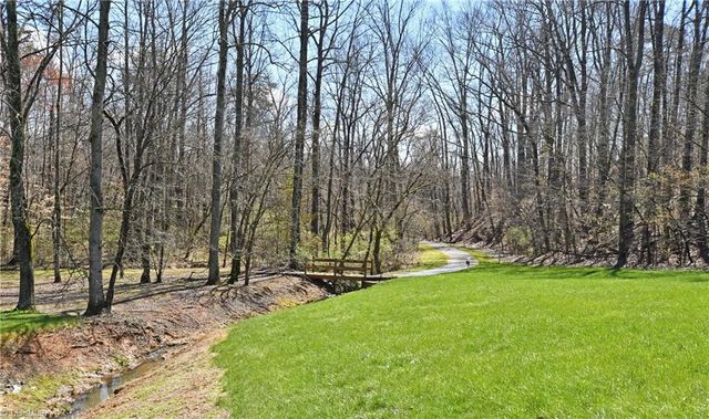 101 Mallard Glen Circle, Winston-salem, NC 27106
