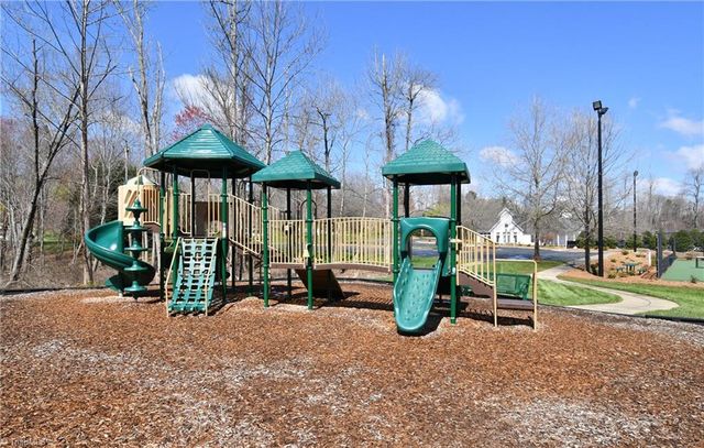 101 Mallard Glen Circle, Winston-salem, NC 27106