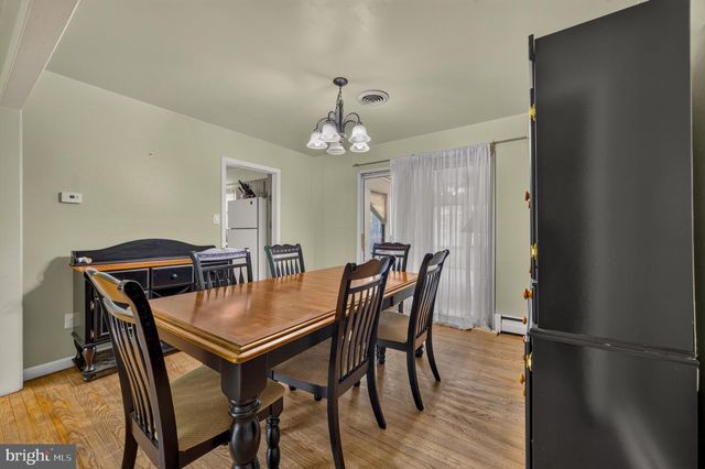 933 BIG OAK RD, Yardley, PA 19067