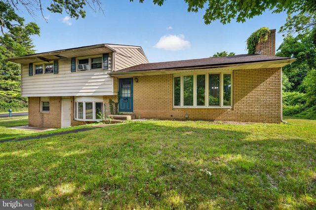 933 BIG OAK RD, Yardley, PA 19067