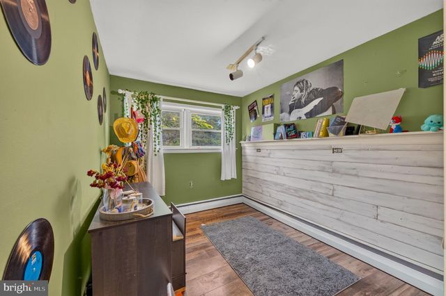 933 BIG OAK RD, Yardley, PA 19067