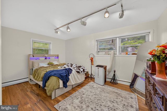 933 BIG OAK RD, Yardley, PA 19067