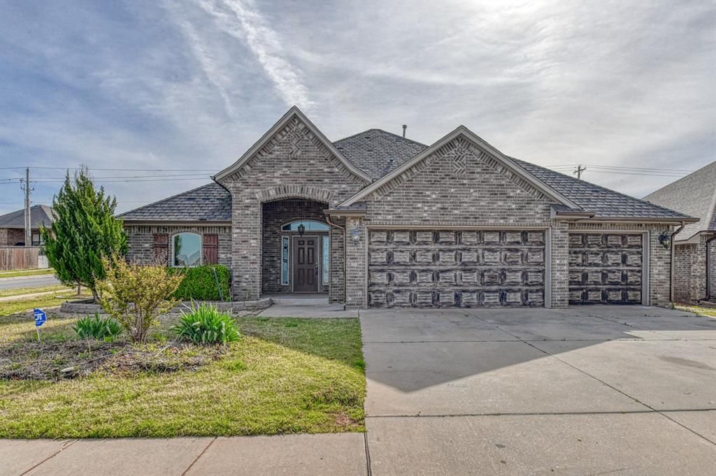 1100 Bryan Drive, Moore, OK 73160