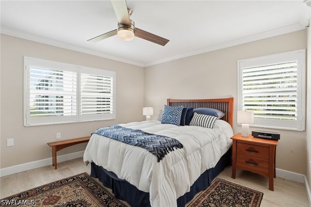4945 Cougar CT S 4, Naples, FL 34109