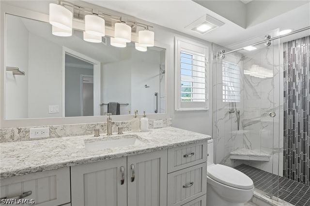 4945 Cougar CT S 4, Naples, FL 34109