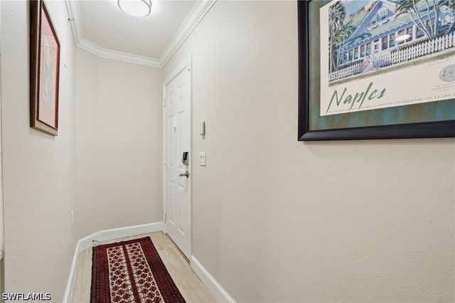 4945 Cougar CT S 4, Naples, FL 34109