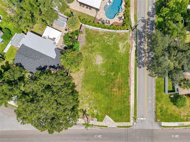 3622 W TAMPA CIRCLE, Tampa, FL 33629