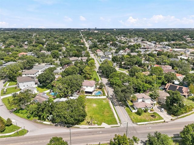 3622 W TAMPA CIRCLE, Tampa, FL 33629
