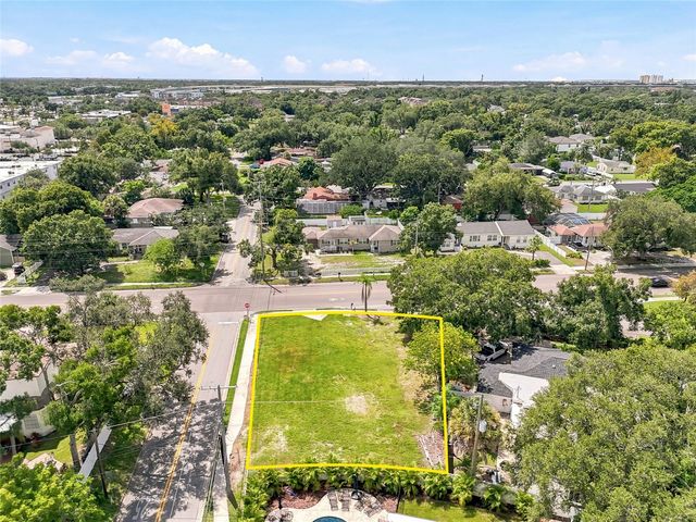 3622 W TAMPA CIRCLE, Tampa, FL 33629