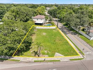 3622 W TAMPA CIRCLE, Tampa, FL 33629