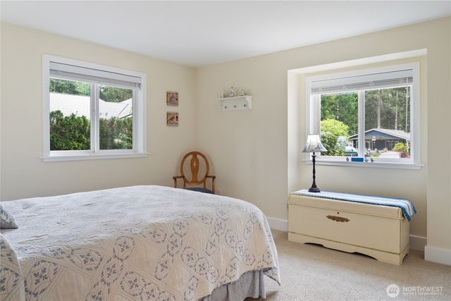 260 N Mount Christie Drive, Hoodsport, WA 98548