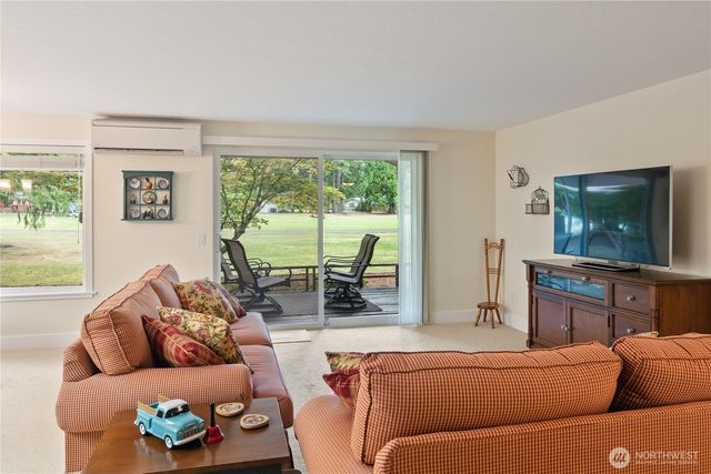 260 N Mount Christie Drive, Hoodsport, WA 98548