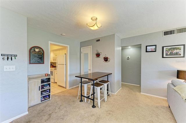 2233 BENEVA TERRACE 2232, Sarasota, FL 34232
