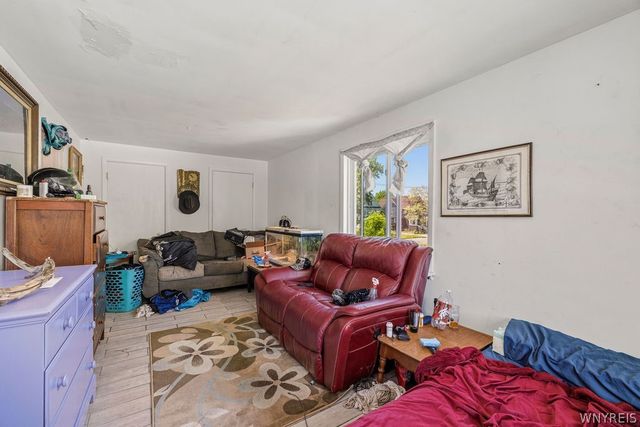 1780 Falls Street, Niagara Falls, NY 14303