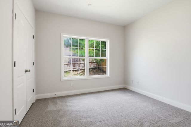 301 S Fortune Way, Dallas, GA 30157