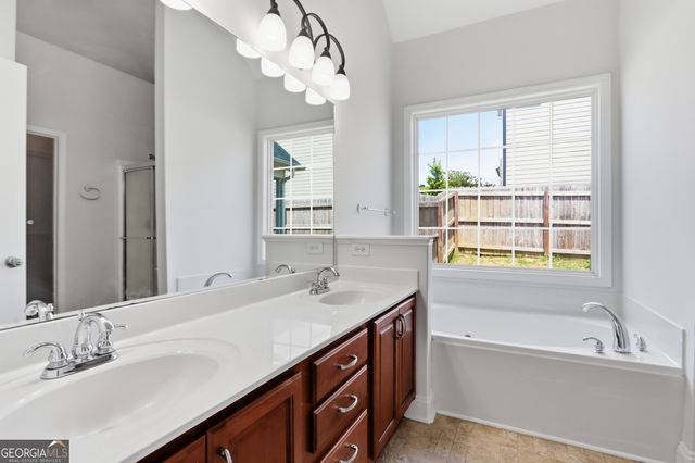 301 S Fortune Way, Dallas, GA 30157
