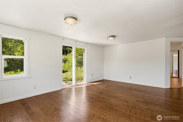 23516 20th Avenue W, Bothell, WA 98021