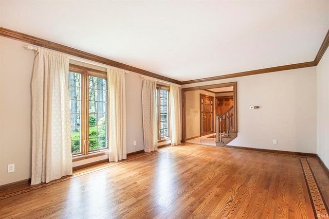 51086 Woodcliff Court, Granger, IN 46530