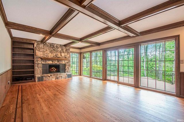 51086 Woodcliff Court, Granger, IN 46530