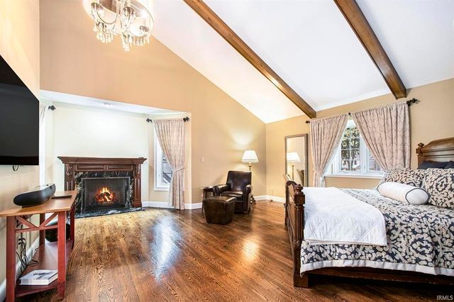 51086 Woodcliff Court, Granger, IN 46530