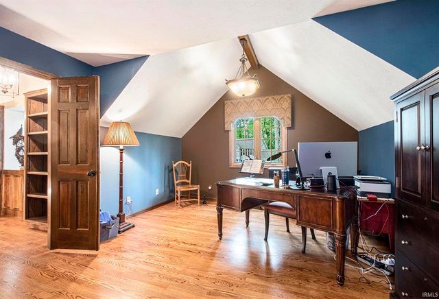 51086 Woodcliff Court, Granger, IN 46530