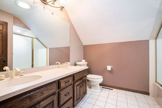 51086 Woodcliff Court, Granger, IN 46530