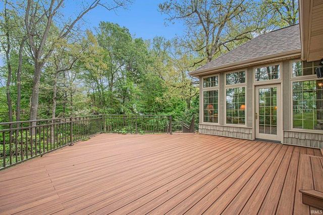51086 Woodcliff Court, Granger, IN 46530