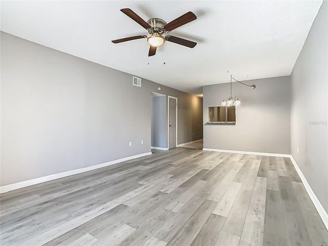 130 E JOHNSON AVENUE 206, Lake Wales, FL 33853