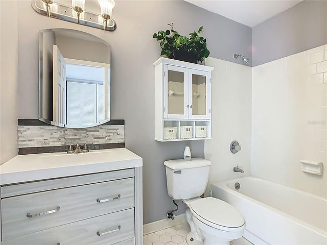 130 E JOHNSON AVENUE 206, Lake Wales, FL 33853