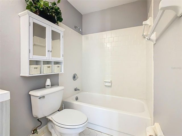 130 E JOHNSON AVENUE 206, Lake Wales, FL 33853