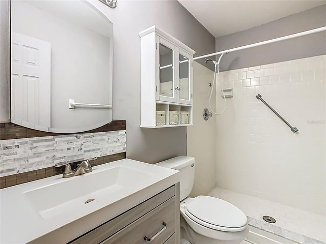 130 E JOHNSON AVENUE 206, Lake Wales, FL 33853