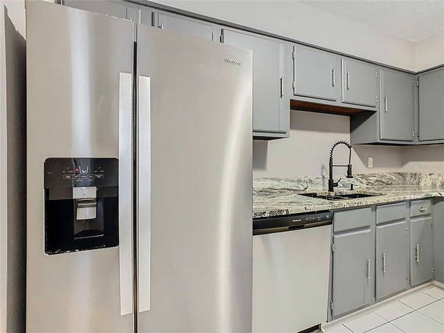 130 E JOHNSON AVENUE 206, Lake Wales, FL 33853