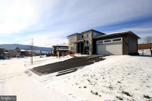 311 DEREK DR, Boalsburg, PA 16827