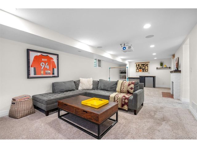 1728 Jasmine St, Denver, CO 80220