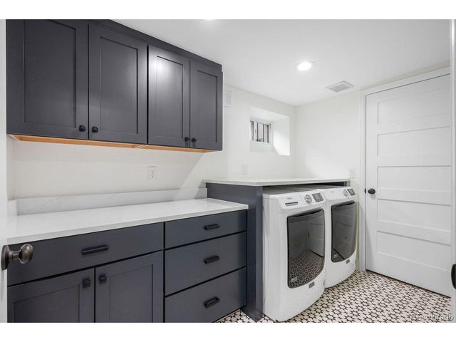 1728 Jasmine St, Denver, CO 80220