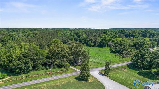 5109 Old Moulton Road, Decatur, AL 35603