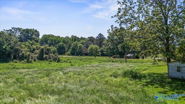 5109 Old Moulton Road, Decatur, AL 35603